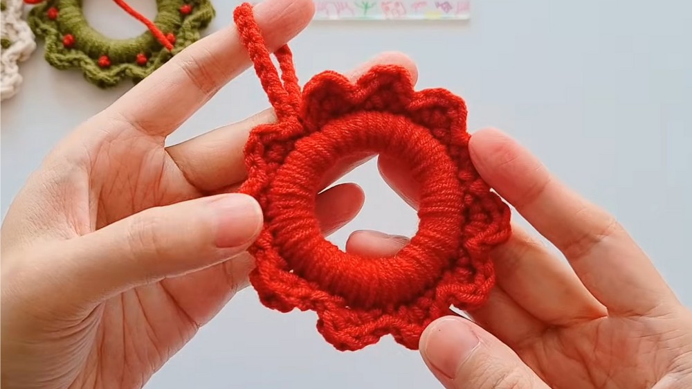 Crochet Christmas Wreath Pattern 3