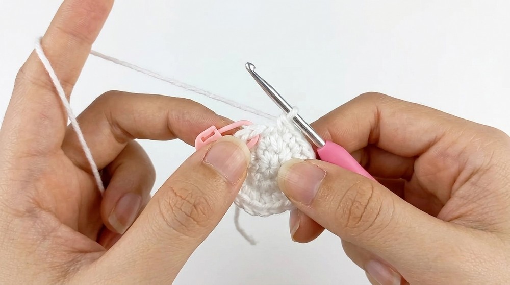 Crochet Ghost Halloween Pattern 1