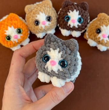 Crochet Mini Cat In 25 Minutes 1