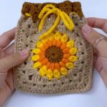 Crochet Sunflower Granny Pouch Pattern 5