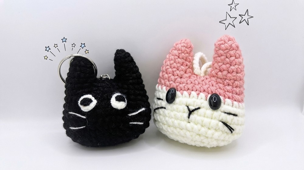 Crochet Cat Keychain Tutorial 🐱 Easy Step-by-Step Keychain for Beginners (2)