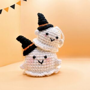 How to Crochet a Cute Ghost 👻 Beginner Halloween Amigurumi Tutorial 10