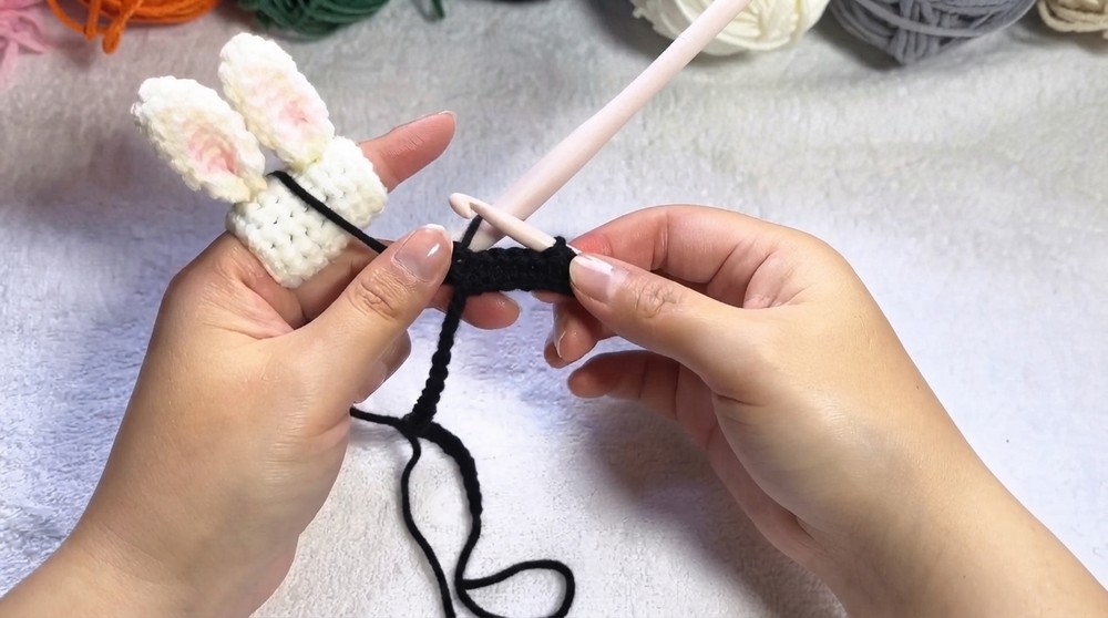 How to Crochet a Mini Pumpkin 🎃🎃Easy Halloween Amigurumi Tutorial (2)