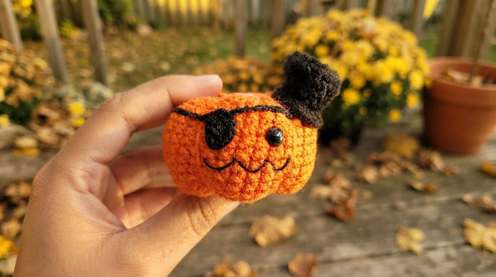 How to crochet Halloween Pumpkin for beginner 🎃 -Written pattern inside description (2)