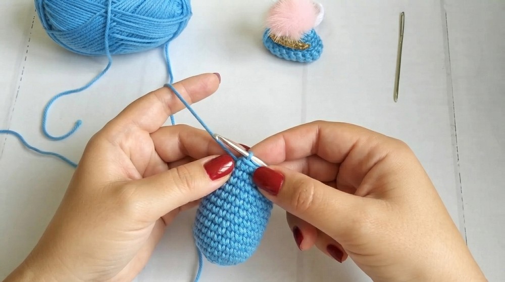 Knitted hats with elastic bands Mini crochet hats 4