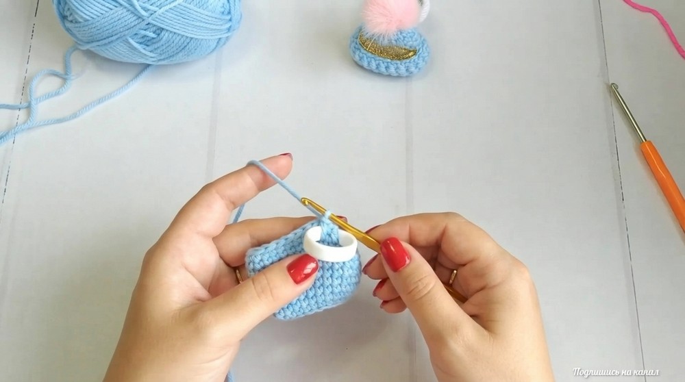 Knitted hats with elastic bands Mini crochet hats 5