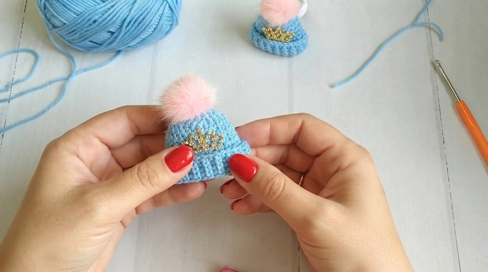 Knitted hats with elastic bands Mini crochet hats 6