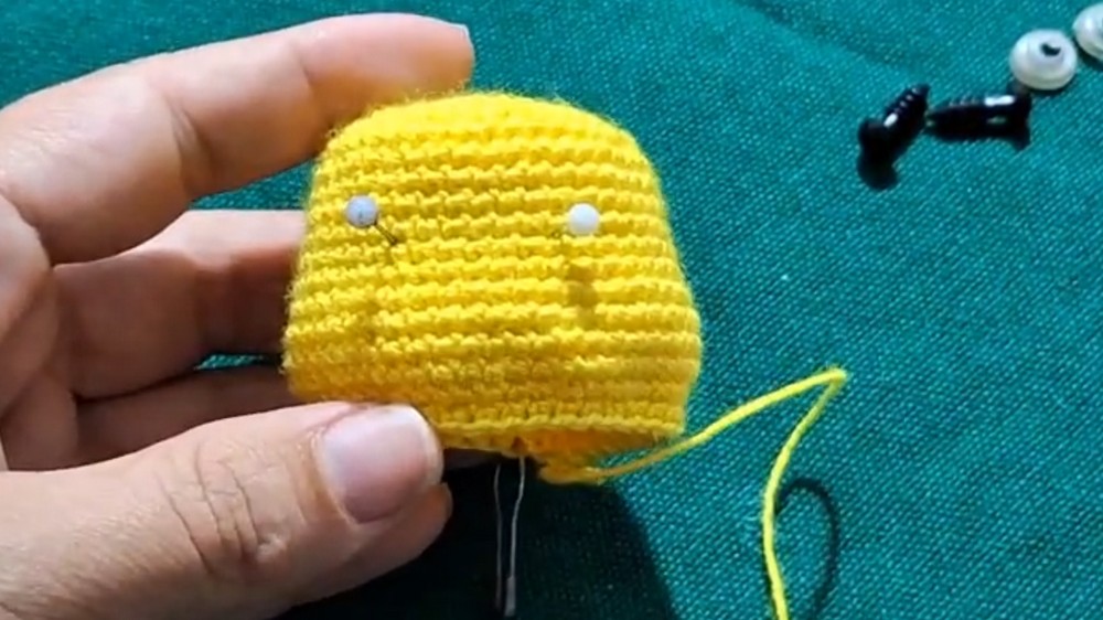 Crochet Bee Amigurumi Pattern 2