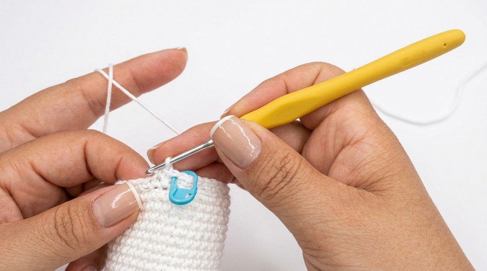 Crochet Christmas Candle Pattern 2