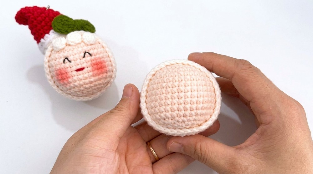 Crochet Christmas Mochi Pattern 3