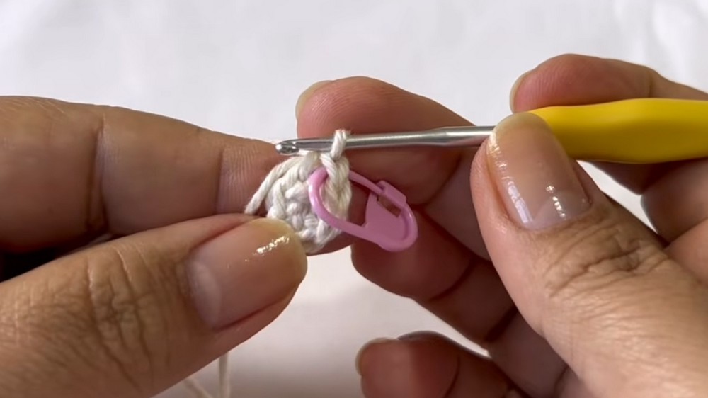 Crochet Cowboy Hat Keychain Pattern 1