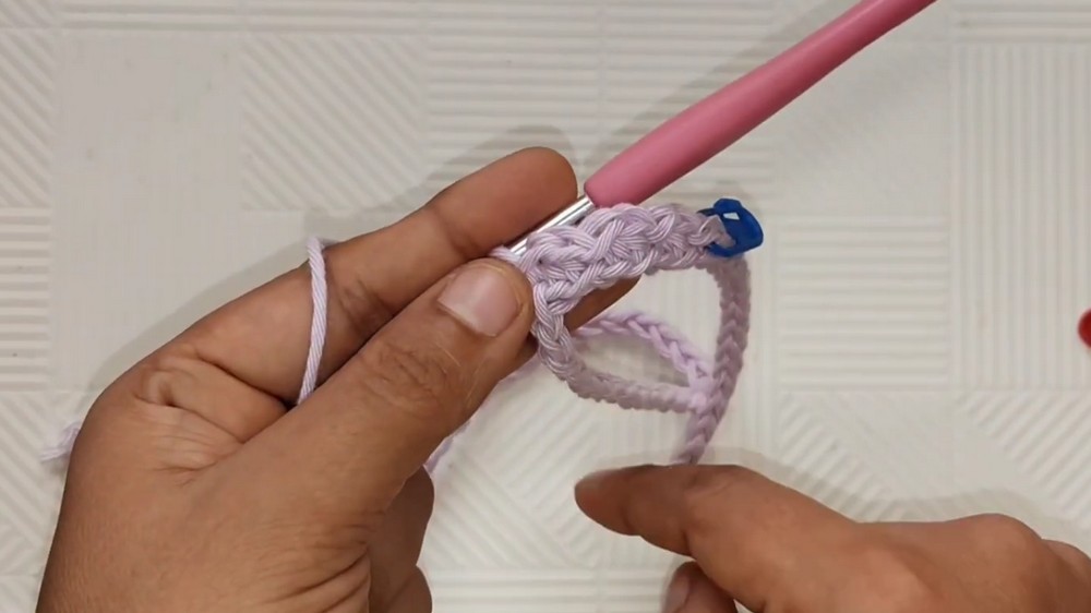 Crochet Handbag Pattern 1