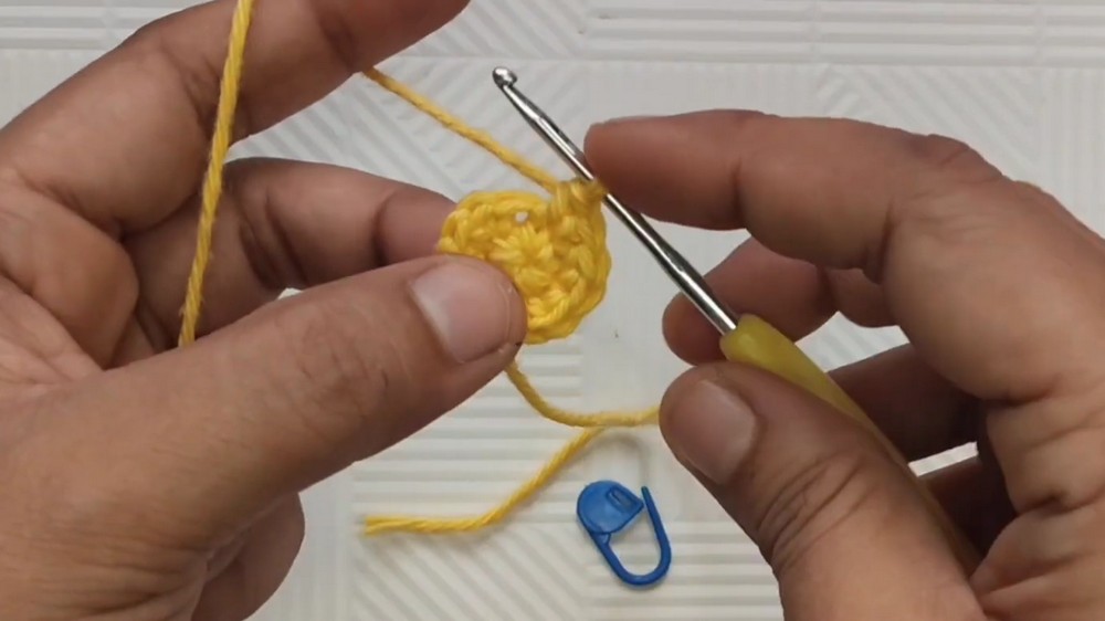 Crochet Mini Heart Pattern 2