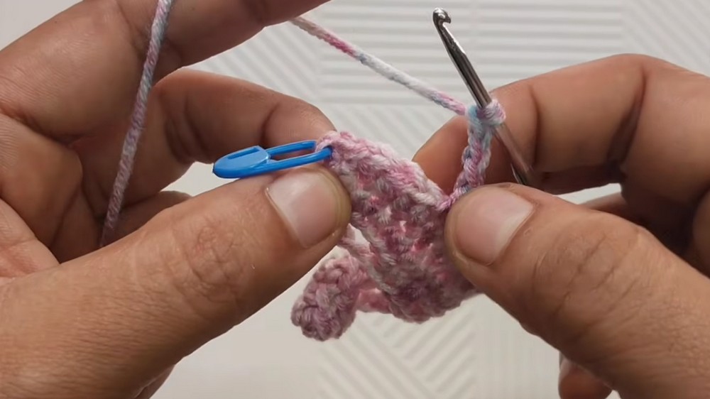 Crochet Mobile Pouch Pattern 2