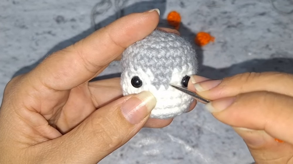 Crochet Penguin Keychain Pattern 4