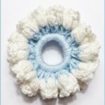 Crochet Puffy Lily Scrunchie Pattern 6