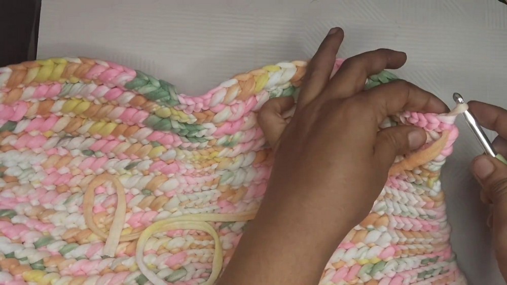 Crochet Shoulder Bag Pattern 3