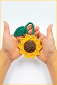Crochet Sunflower Keychain Pattern 6