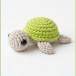 Crochet Turtle Keychain Pattern 6