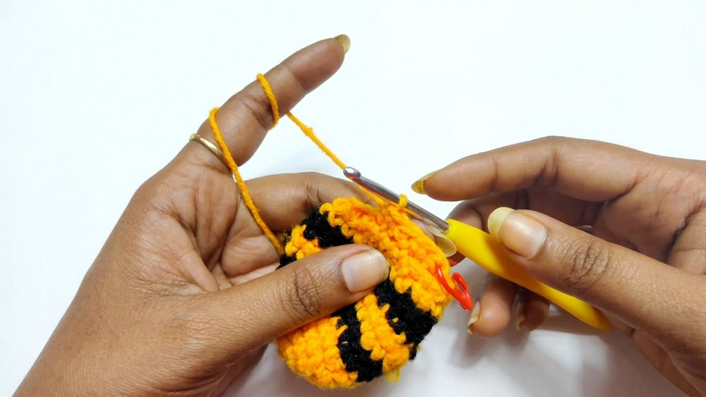 Crochet Honey Bee Pattern 4