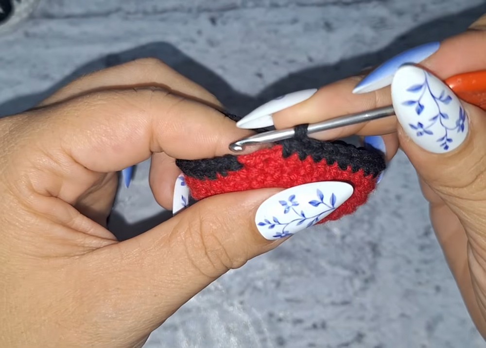 Crochet Pokeball Pattern 2