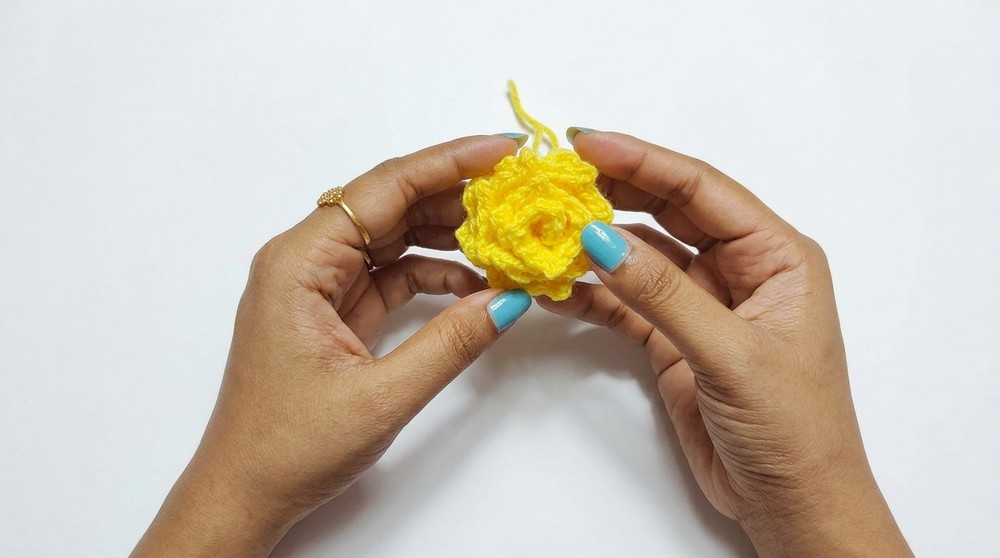 Crochet Rose Hair Tie Pattern 2