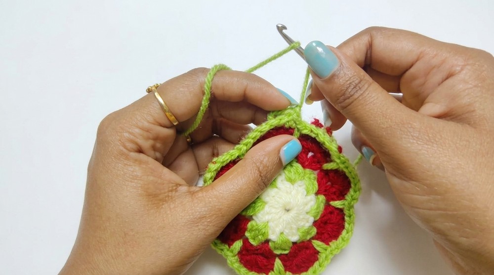 Crochet Flower Granny Square Pattern 3
