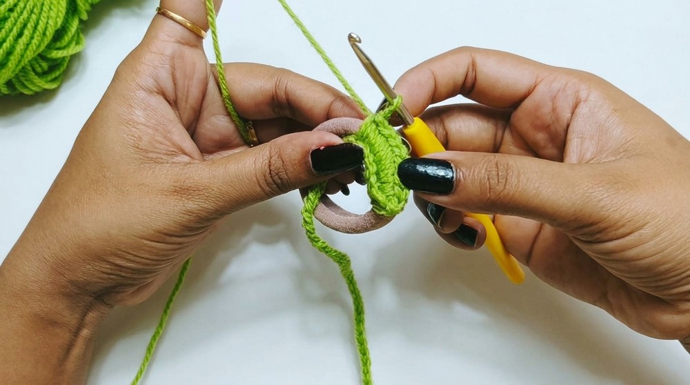 Crochet Jasmine Scrunchie Pattern 2