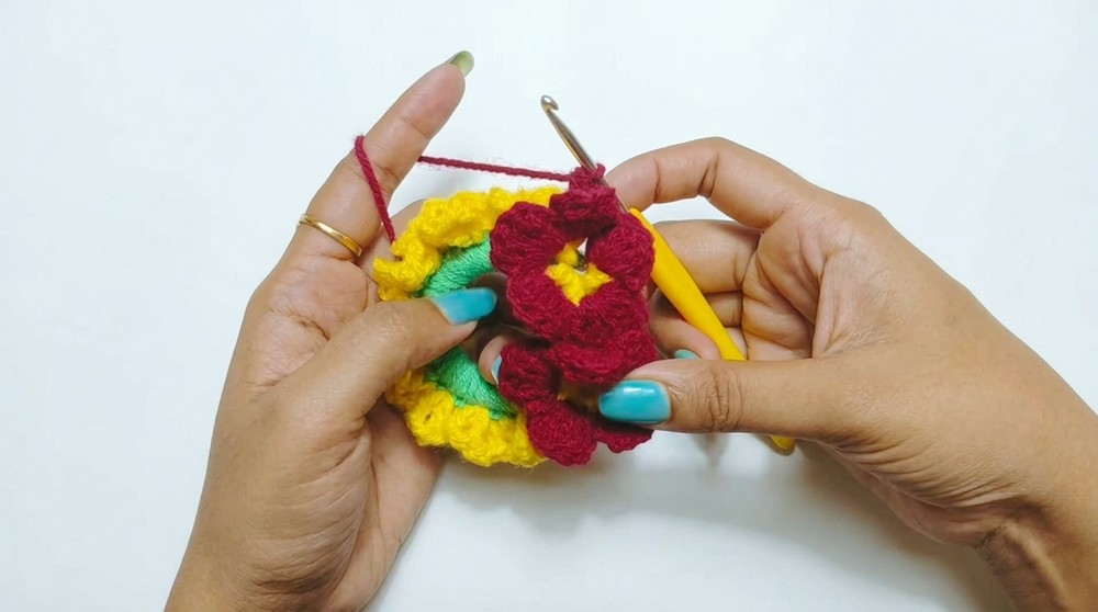 Crochet 3D Flower Scrunchie Pattern 4