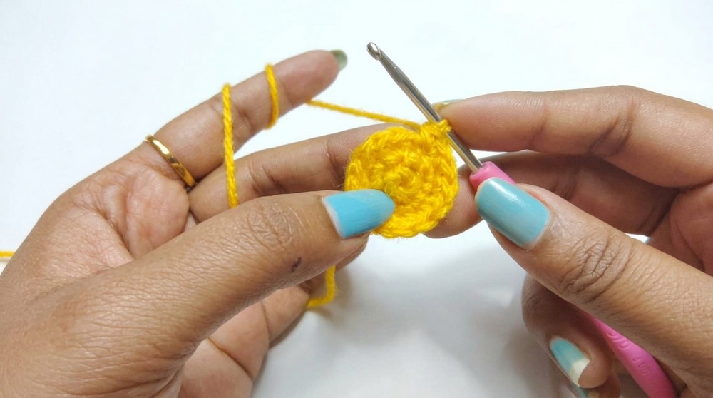 Crochet Afghan Flower keychain Pattern 2