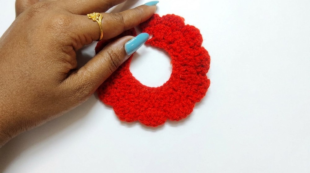 Crochet Beautiful Mini Rose Pattern 3
