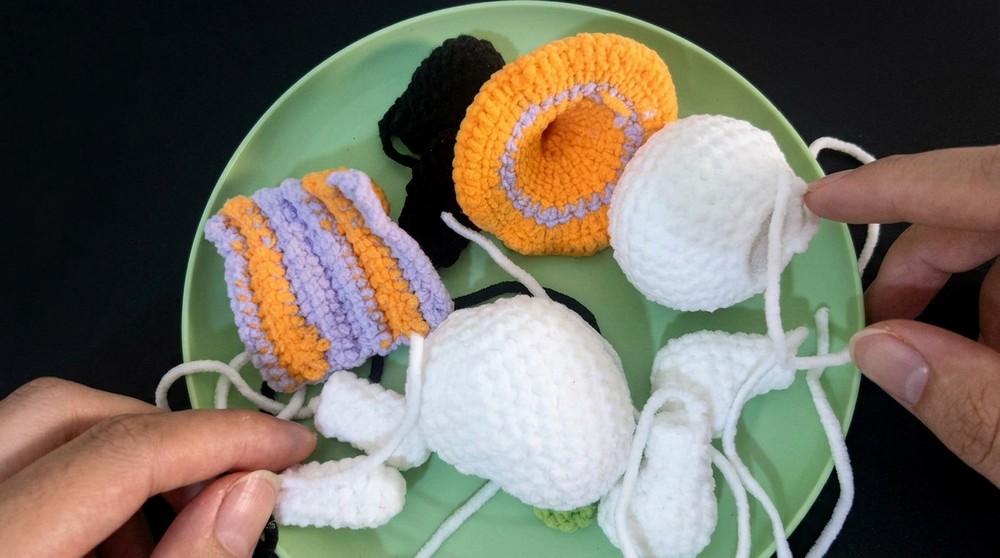 Crochet Snoopy Halloween Pattern 4