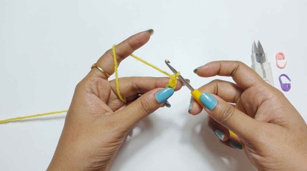 Crochet Rose Hair Tie Pattern 1
