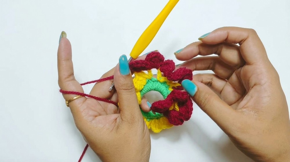 Crochet 3D Flower Scrunchie Pattern 3