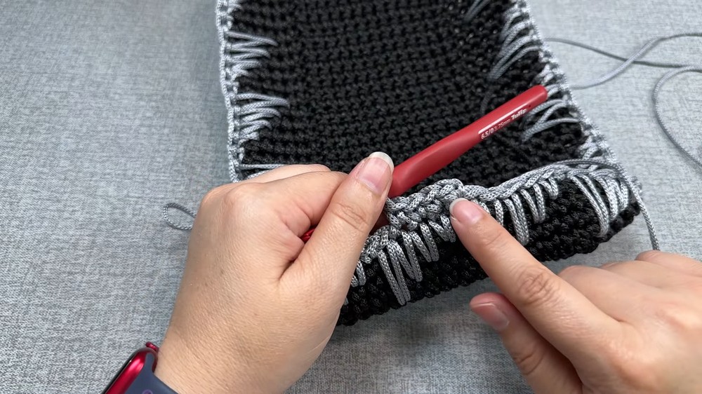 Crochet Beautiful Purse Pattern 3