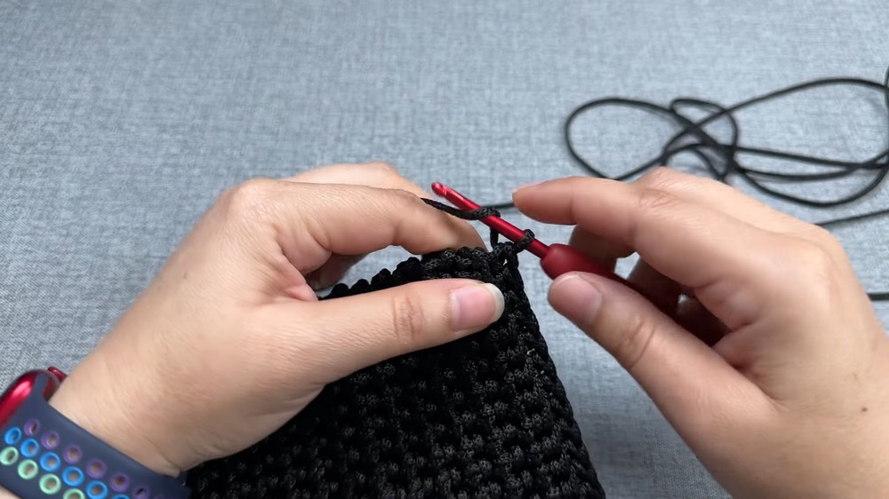 Crochet Beautiful Purse Pattern 1