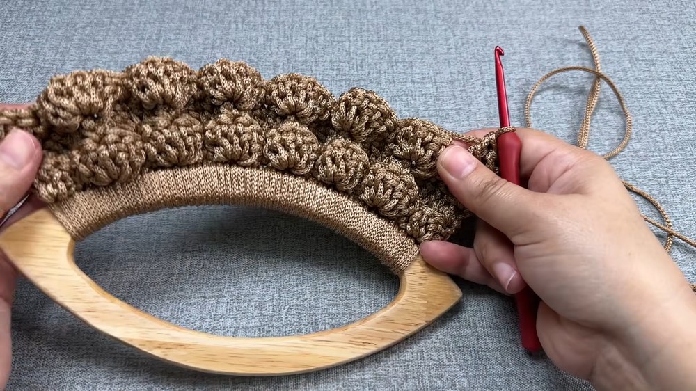 Crochet Beautiful Handbag Pattern 2