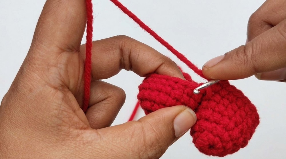 Crochet Amigurumi Heart Pattern 3