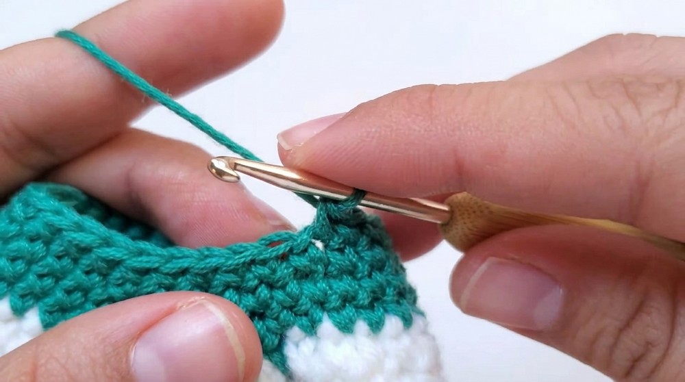 Crochet Christmas Elf Pattern 2