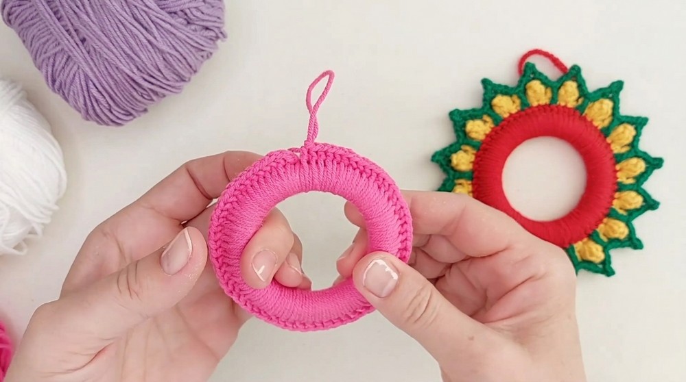 Crochet Christmas Wreath Pattern 2