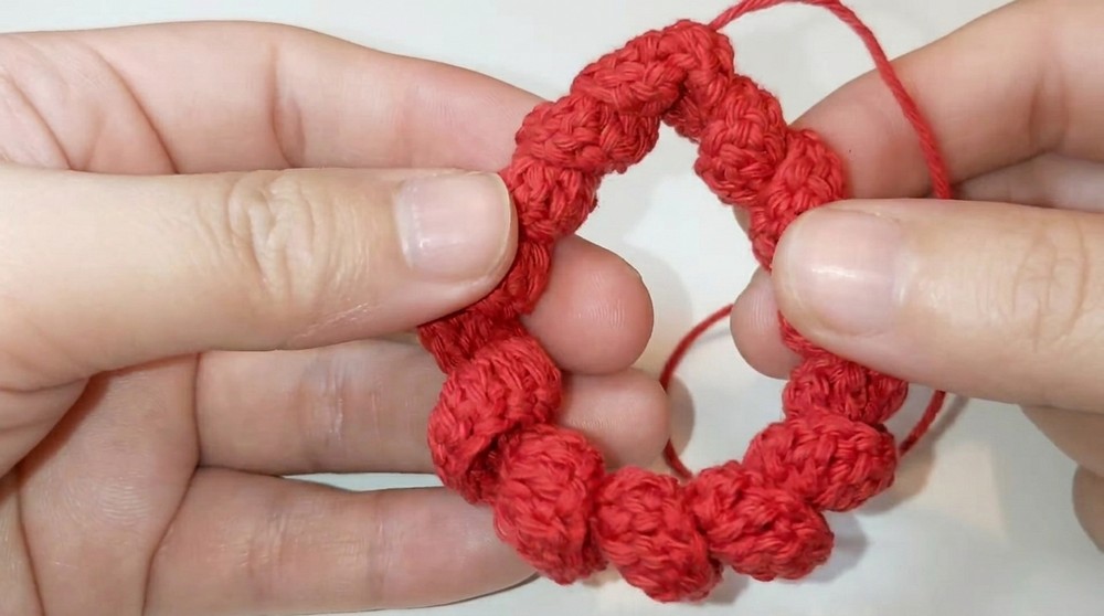 Crochet Christmas Wreath Pattern 4