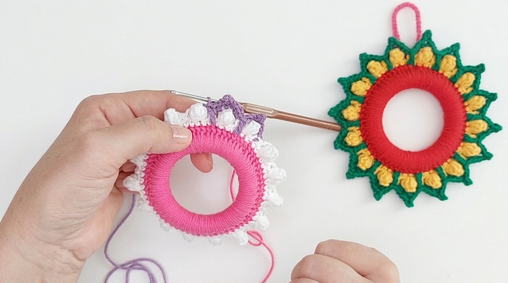 Crochet Christmas Wreath Pattern 4