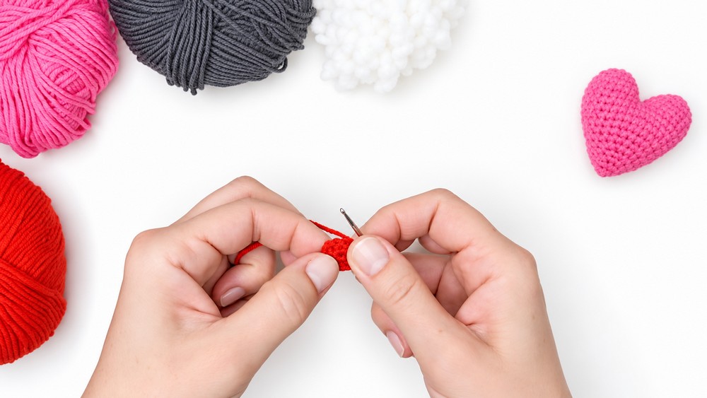 Crochet Couple Hearts Pattern 1
