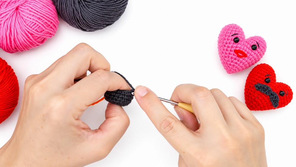 Crochet Couple Hearts Pattern 4