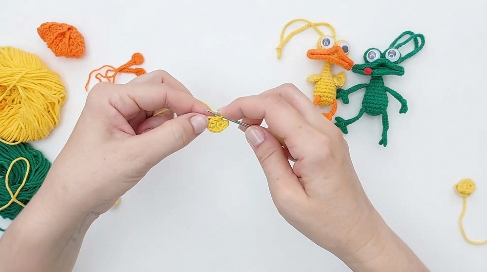 Crochet Duck Keychain Pattern 1
