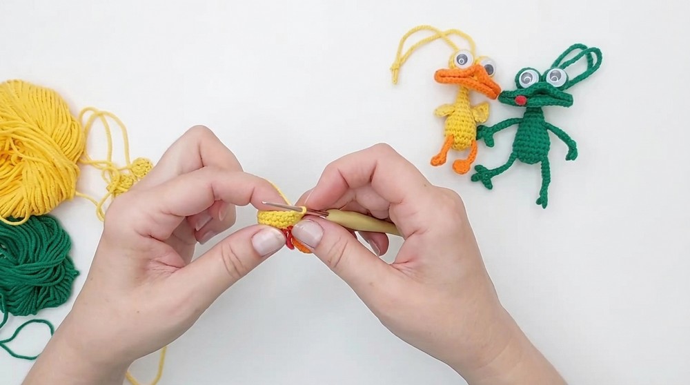 Crochet Duck Keychain Pattern 2