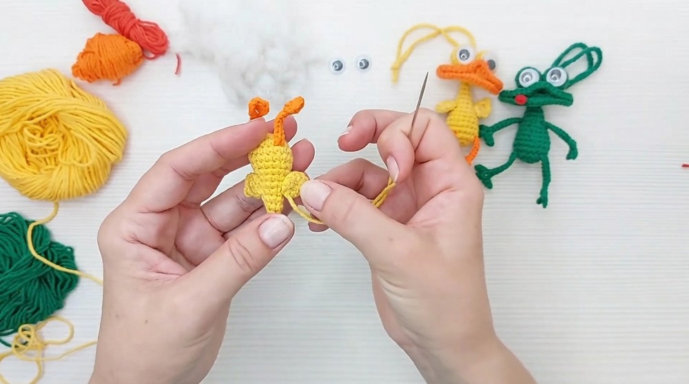 Crochet Duck Keychain Pattern 3