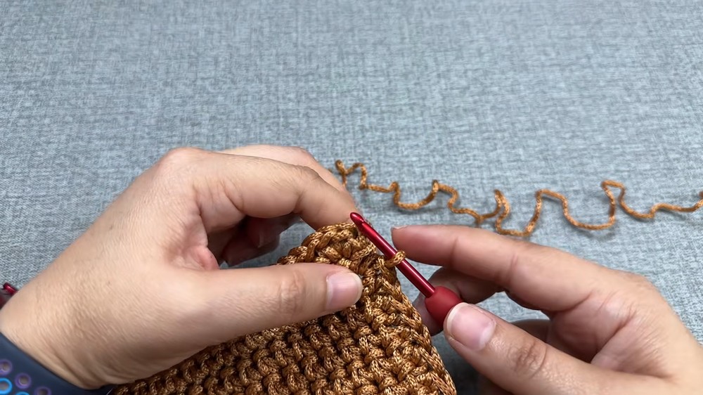 Crochet Handbag Pattern 2