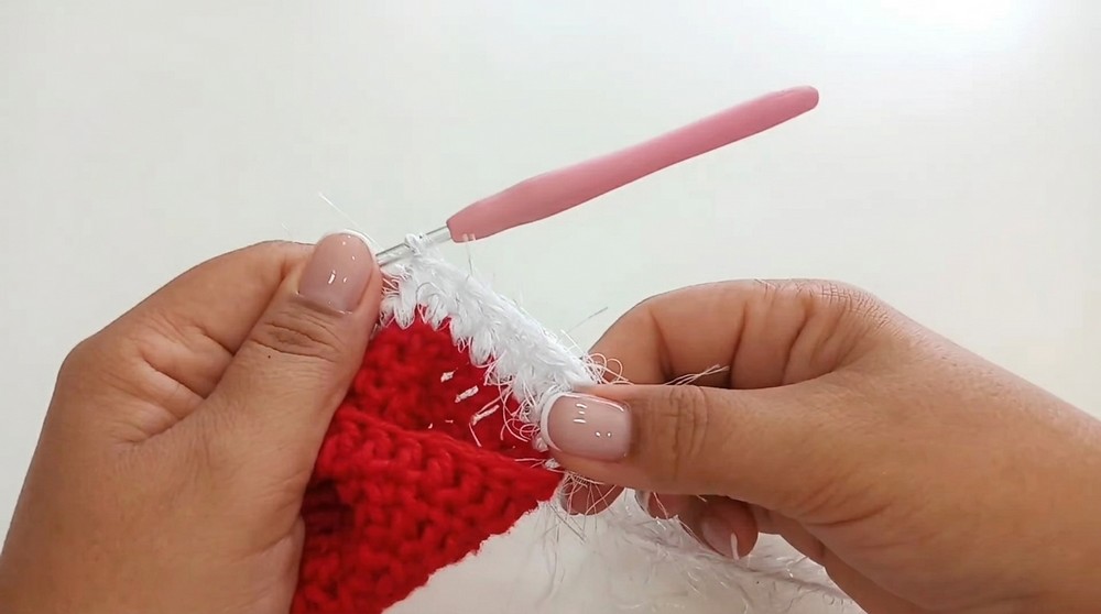 Crochet Hat Cutlery Holder Pattern 4