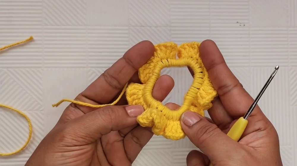 Crochet Scrunchie Pattern 3